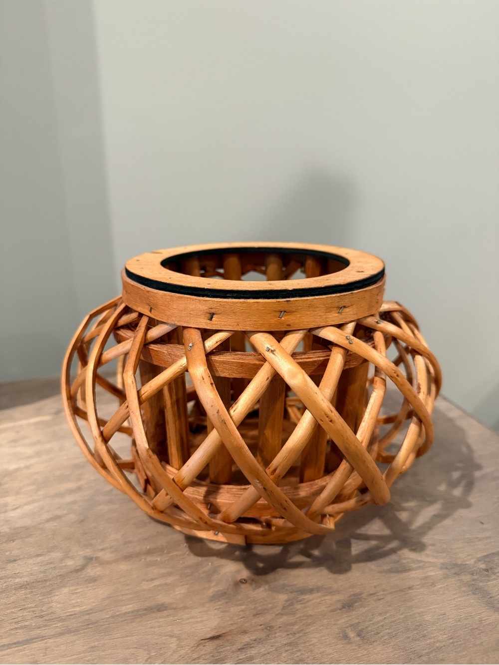 Wicker home decor